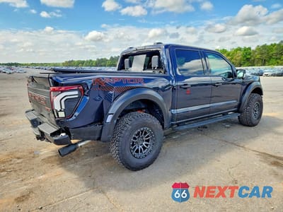 Trzecie zdjęcie samochodu z tyłu: 2025 FORD F150 RAPTOR VIN:1FTFW1RGXSFB18524 - miniatura
