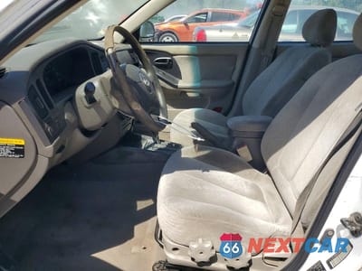 Zdjęcie 7 z 13 samochodu: 2005 HYUNDAI ELANTRA GLS VIN:KMHDN46D35U107186 - miniatura