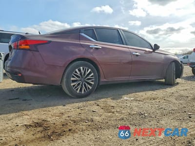 Trzecie zdjęcie samochodu z tyłu: 2023 NISSAN ALTIMA 2.5 SV VIN:1N4BL4DV5PN319491 - miniatura