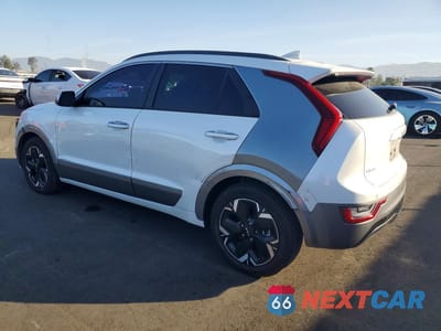 Drugie zdjęcie samochodu z przodu: 2023 KIA NIRO EV WAVE VIN:KNDCT3L16P5015447 - miniatura