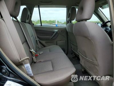 Zdjęcie 11 z 14 samochodu: 2004 TOYOTA RAV 4 VIN:JTEGD20V740037977 - miniatura