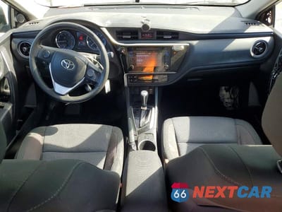 Zdjęcie 8 z 12 samochodu: 2017 TOYOTA COROLLA LE VIN:5YFBURHE7HP570922 - miniatura