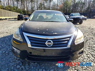 Piąte zdjęcie samochodu w środku: 2015 NISSAN ALTIMA 2.5 SV VIN:1N4AL3AP8FC273158 - miniatura