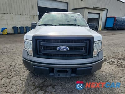 Piąte zdjęcie samochodu w środku: 2013 FORD F150 SUPER CAB VIN:1FTEX1CMXDFC05642 - miniatura