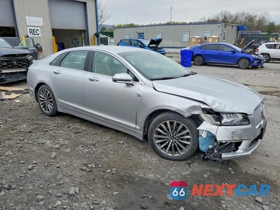 Czwarte zdjęcie samochodu z boku: 2019 LINCOLN MKZ RESERVE I VIN:3LN6L5D95KR604374 - miniatura