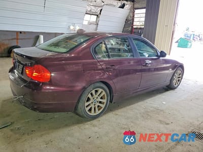 Trzecie zdjęcie samochodu z tyłu: 2009 BMW 328 XI SULEV VIN:WBAPK535X9A512592 - miniatura