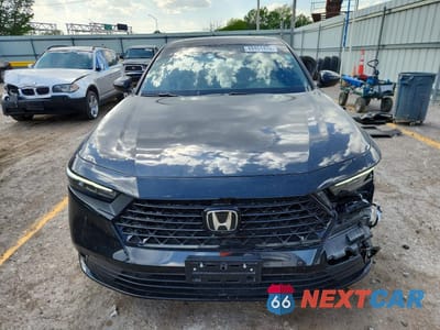Piąte zdjęcie samochodu w środku: 2024 HONDA ACCORD HYBRID SPORT-L VIN:1HGCY2F78RA074992 - miniatura