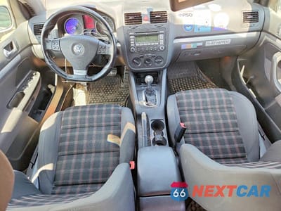 Zdjęcie 8 z 12 samochodu: 2008 VOLKSWAGEN GTI VIN:WVWHV71K08W243068 - miniatura