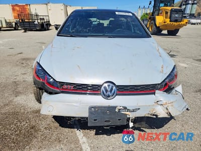 Piąte zdjęcie samochodu w środku: 2019 VOLKSWAGEN GTI S VIN:3VW6T7AU0KM035937 - miniatura