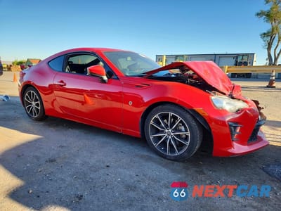 Czwarte zdjęcie samochodu z boku: 2019 TOYOTA 86 GT VIN:JF1ZNAE15K8701062 - miniatura