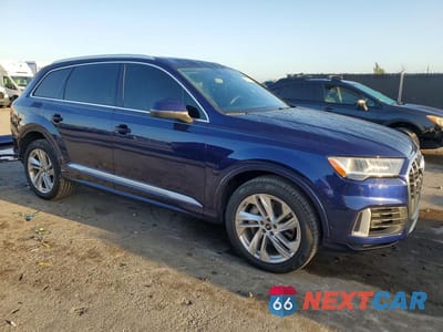 Czwarte zdjęcie samochodu z boku: 2021 AUDI Q7 PREMIUM PLUS VIN:WA1LXAF7XMD016735 - miniatura