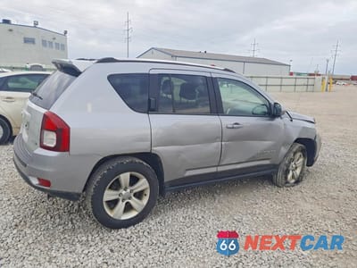 Trzecie zdjęcie samochodu z tyłu: 2014 JEEP COMPASS LATITUDE VIN:1C4NJDEB7ED886595 - miniatura