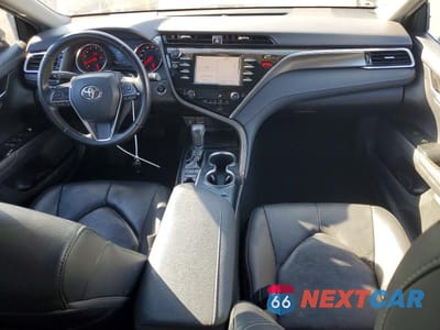 Zdjęcie 8 z 12 samochodu: 2018 TOYOTA CAMRY XSE VIN:4T1B61HK4JU107187 - miniatura