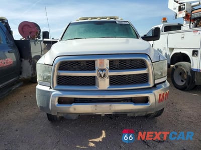 Piąte zdjęcie samochodu w środku: 2016 RAM 3500 VIN:3C7WRTAJ8GG132277 - miniatura
