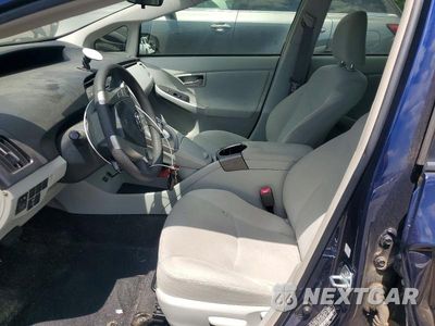 Zdjęcie 7 z 12 samochodu: 2013 TOYOTA PRIUS TWO VIN:JTDKN3DU4D0337396 - miniatura