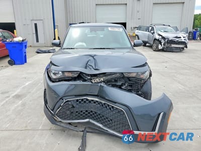 Piąte zdjęcie samochodu w środku: 2023 KIA SOUL LX VIN:KNDJ23AU9P7202631 - miniatura