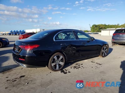 Trzecie zdjęcie samochodu z tyłu: 2025 MERCEDES-BENZ C 300 4MATIC VIN:W1KAF4HB7SR276003 - miniatura