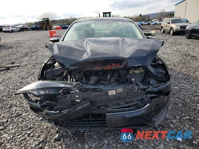 Piąte zdjęcie samochodu w środku: 2017 FORD FOCUS SEL VIN:1FADP3H28HL207868 - miniatura