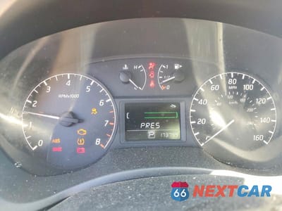 Zdjęcie 9 z 12 samochodu: 2014 NISSAN SENTRA S VIN:3N1AB7AP0EL680241 - miniatura