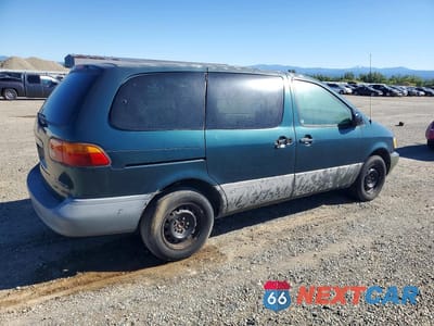 Trzecie zdjęcie samochodu z tyłu: 1998 TOYOTA SIENNA LE VIN:4T3GF13C5WU054701 - miniatura