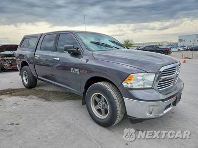 Czwarte zdjęcie samochodu z boku: 2015 RAM 1500 SLT VIN:1C6RR7LM9FS525311 - miniatura
