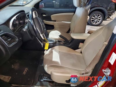 Zdjęcie 7 z 12 samochodu: 2012 CHRYSLER 200 TOURING VIN:1C3CCBBG9CN250570 - miniatura