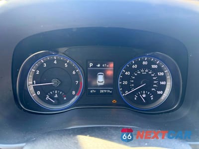 Zdjęcie 8 z 10 samochodu: 2018 HYUNDAI KONA SEL VIN:KM8K2CAA0JU131639 - miniatura