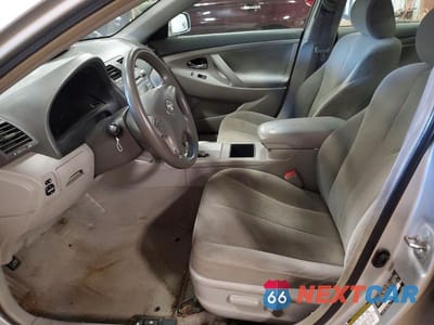 Zdjęcie 7 z 11 samochodu: 2007 TOYOTA CAMRY LE VIN:4T1BE46KX7U635655 - miniatura