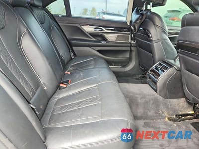 Zdjęcie 10 z 12 samochodu: 2016 BMW 750 XI VIN:WBA7F2C56GGE12389 - miniatura