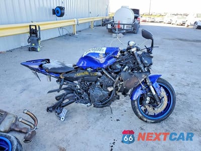 2024 YAMAHA YZFR7 JYARM38E0RA009863 - główne zdjęcie licytacji z USA - miniatura