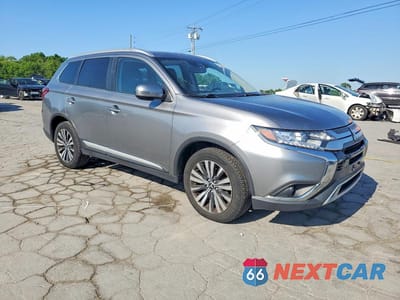 Czwarte zdjęcie samochodu z boku: 2020 MITSUBISHI OUTLANDER SE VIN:JA4AZ3A31LZ043258 - miniatura
