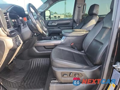 Zdjęcie 7 z 12 samochodu: 2024 CHEVROLET SILVERADO K3500 LTZ VIN:1GC4YUEY7RF161469 - miniatura