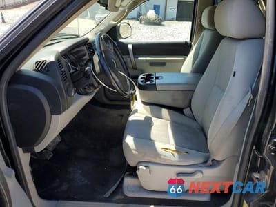 Zdjęcie 7 z 13 samochodu: 2011 CHEVROLET SILVERADO K1500 LT VIN:3GCPKSEA8BG302978 - miniatura