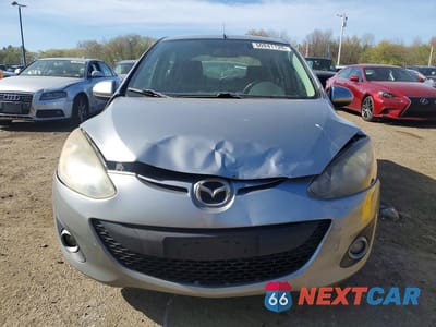 Piąte zdjęcie samochodu w środku: 2011 MAZDA MAZDA2 VIN:JM1DE1HZ5B0103266 - miniatura