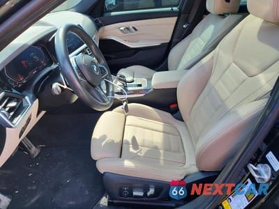 Zdjęcie 7 z 12 samochodu: 2019 BMW 330XI VIN:WBA5R7C53KAJ86669 - miniatura