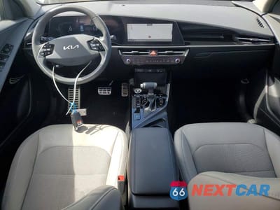 Zdjęcie 8 z 12 samochodu: 2023 KIA NIRO EX VIN:KNDCR3LE4P5059156 - miniatura