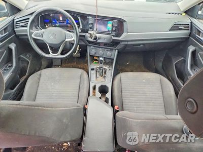 Zdjęcie 8 z 12 samochodu: 2024 VOLKSWAGEN JETTA S VIN:3VW5M7BU0RM036331 - miniatura