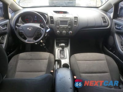 Zdjęcie 8 z 12 samochodu: 2016 KIA FORTE EX VIN:KNAFX5A8XG5627760 - miniatura