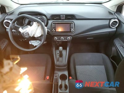Zdjęcie 8 z 13 samochodu: 2023 NISSAN VERSA S VIN:3N1CN8DV1PL869953 - miniatura