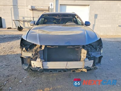 Piąte zdjęcie samochodu w środku: 2019 AUDI Q8 PREMIUM PLUS S-LINE VIN:WA1EVAF17KD005862 - miniatura