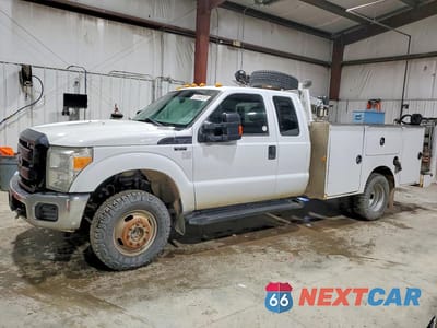 2013 FORD F350 SUPER DUTY UTILITY / SERVICE TRUCK 1FD8X3H64DEB31011 - główne zdjęcie licytacji z USA - miniatura