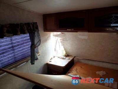 Zdjęcie 10 z 10 samochodu: 2003 KEYSTONE COUGAR CAMPER VIN:4YDF2782832036849 - miniatura