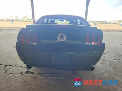 Zdjęcie 6 z 12 samochodu: 2008 FORD MUSTANG GT VIN:1ZVHT82H985178383 - miniatura