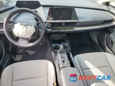 Zdjęcie 8 z 13 samochodu: 2025 TOYOTA PRIUS XLE VIN:JTDACAAU0S3059148 - miniatura