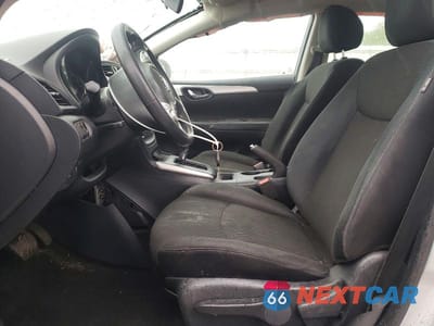 Zdjęcie 7 z 12 samochodu: 2019 NISSAN SENTRA S VIN:3N1AB7AP6KY378290 - miniatura