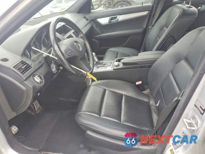 Zdjęcie 7 z 12 samochodu: 2009 MERCEDES-BENZ C 300 VIN:WDDGF54X19F208793 - miniatura