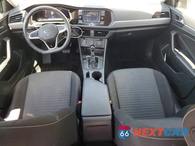 Zdjęcie 8 z 12 samochodu: 2024 VOLKSWAGEN JETTA S VIN:3VW5M7BU1RM100618 - miniatura