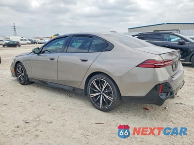 Drugie zdjęcie samochodu z przodu: 2026 BMW 530 I VIN:WBA43FJ06TCV41290 - miniatura
