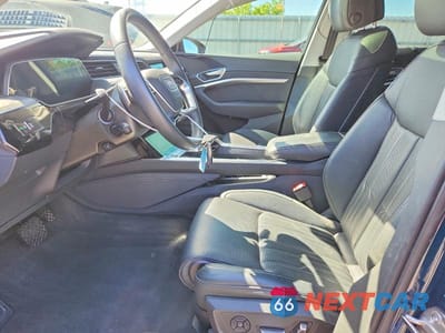 Zdjęcie 7 z 14 samochodu: 2021 AUDI E-TRON PRESTIGE VIN:WA1VABGE9MB028593 - miniatura