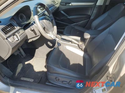 Zdjęcie 7 z 11 samochodu: 2013 VOLKSWAGEN PASSAT S VIN:1VWAP7A37DC148553 - miniatura